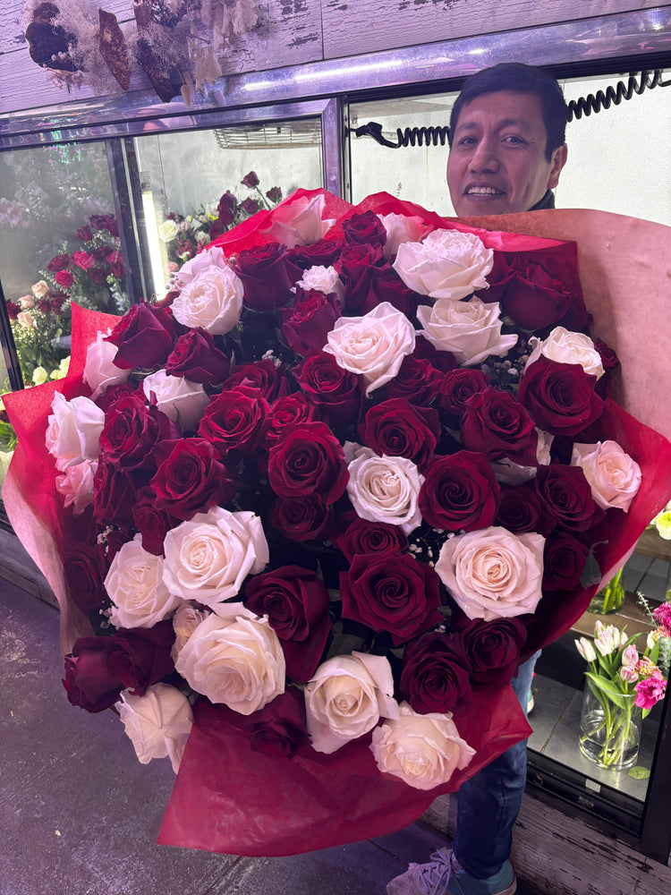 Dozen Roses Vase Arrangement