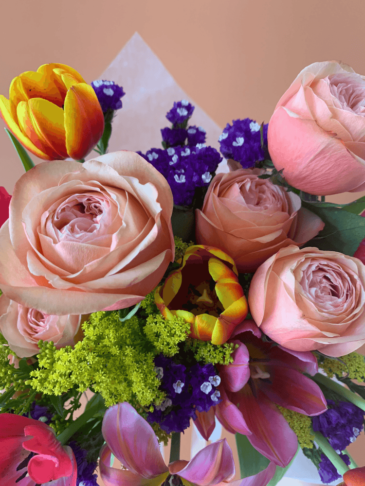 Designer's Choice Bouquet (No Vase)