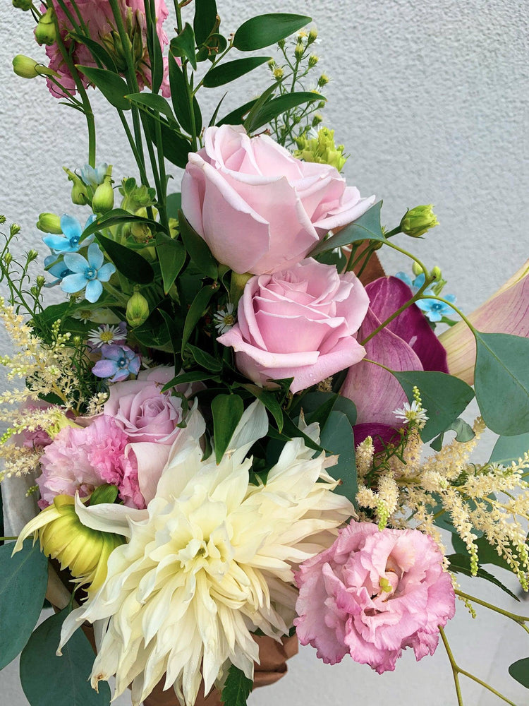 Designer's Choice Bouquet (No Vase)